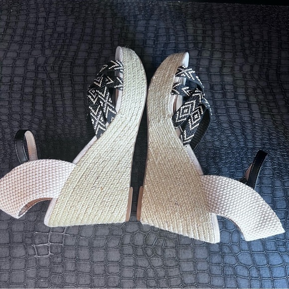 LUCKY BRAND MAHIMA PLATFORM SANDALS Color: Beige- Black Size: 7 New Summer shoe - Picture 7 of 10
